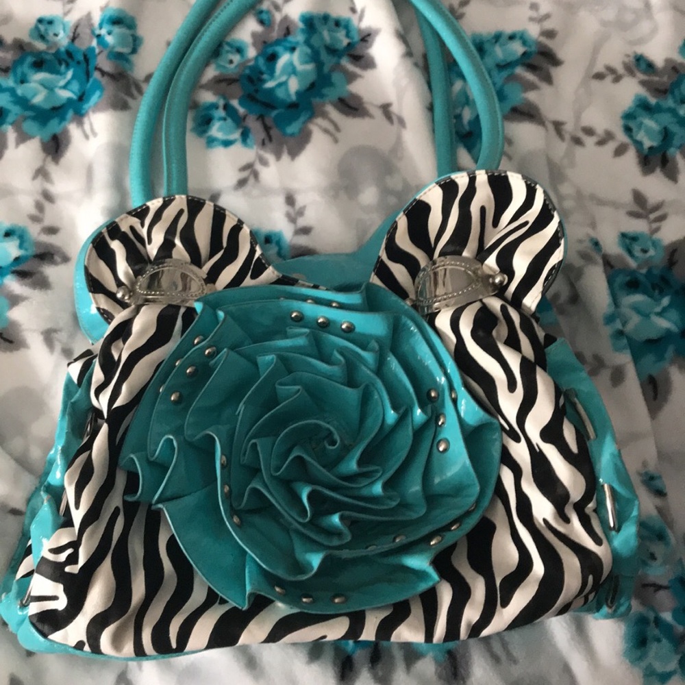Big flower turquoise with zebra stripe purse!